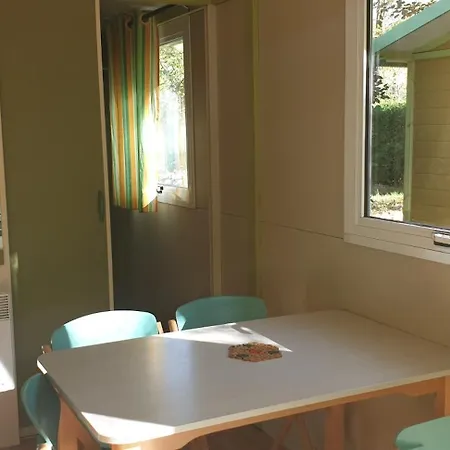 Campsite Avec Piscine Et Riviere A Sur Rhone Ardeche